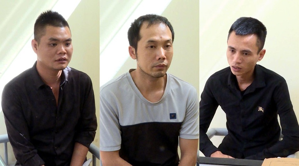 Nghi phạm cướp tiệm vàng ở Sơn La khai gì? - 1 Từ trái sang: Nguyễn Văn Tiến, Trần Ngọc Hà và Phạm Ngọc Khánh. (Ảnh: CTV)
