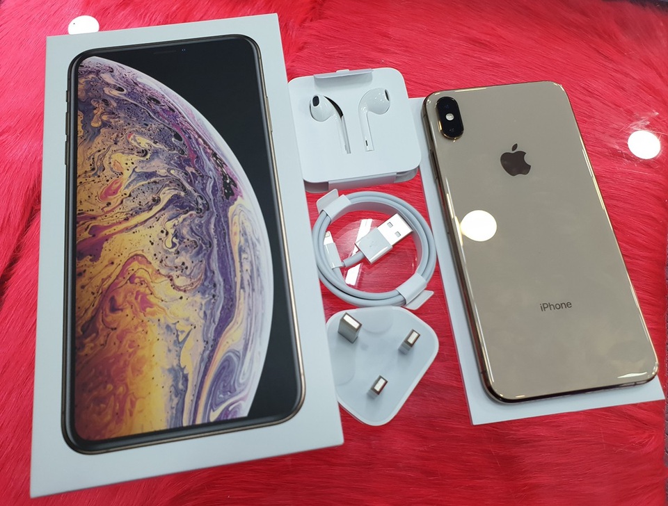 iPhone XS Max xách tay về Việt Nam trước thời điểm lên kệ, bán giá 79 triệu đồng - 3 iPhone XS Max xách tay về Việt Nam trước thời điểm lên kệ, bán giá 79 triệu đồng - 3