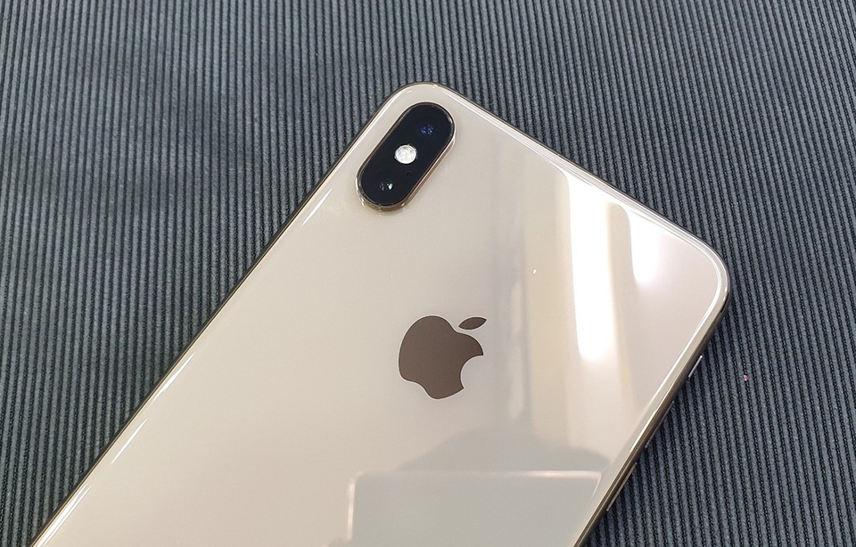 iPhone XS Max xách tay về Việt Nam trước thời điểm lên kệ, bán giá 79 triệu đồng - 6 iPhone XS Max xách tay về Việt Nam trước thời điểm lên kệ, bán giá 79 triệu đồng - 6