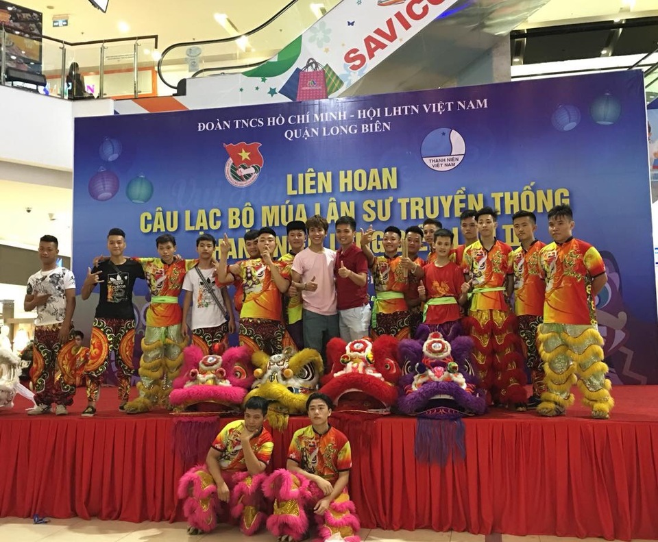 Múa lân mùa Trung thu: Nhận 50 show trong vài ngày, bỏ túi cả trăm triệu - 2 Múa lân mùa Trung thu: Nhận 50 show trong vài ngày, bỏ túi cả trăm triệu - 2