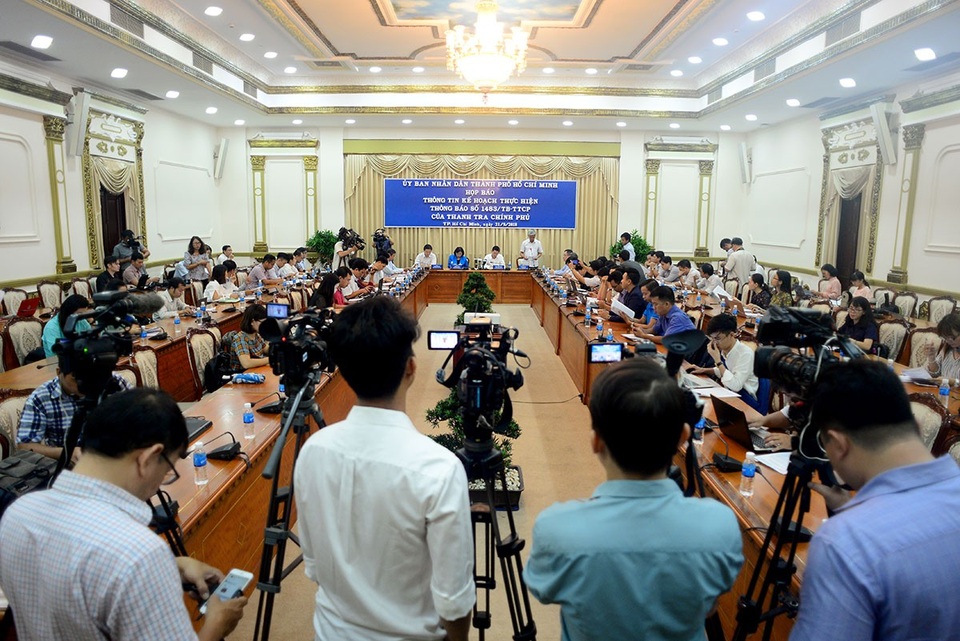 Không thể tùy tiện công khai ai vi phạm ở Thủ Thiêm - 1 UBND TPHCM họp báo thông tin về việc thực hiện thông báo kết luận của Thanh tra Chính phủ về xử lý khiếu nại ở khu đô thị mới Thủ Thiêm, quận 2.