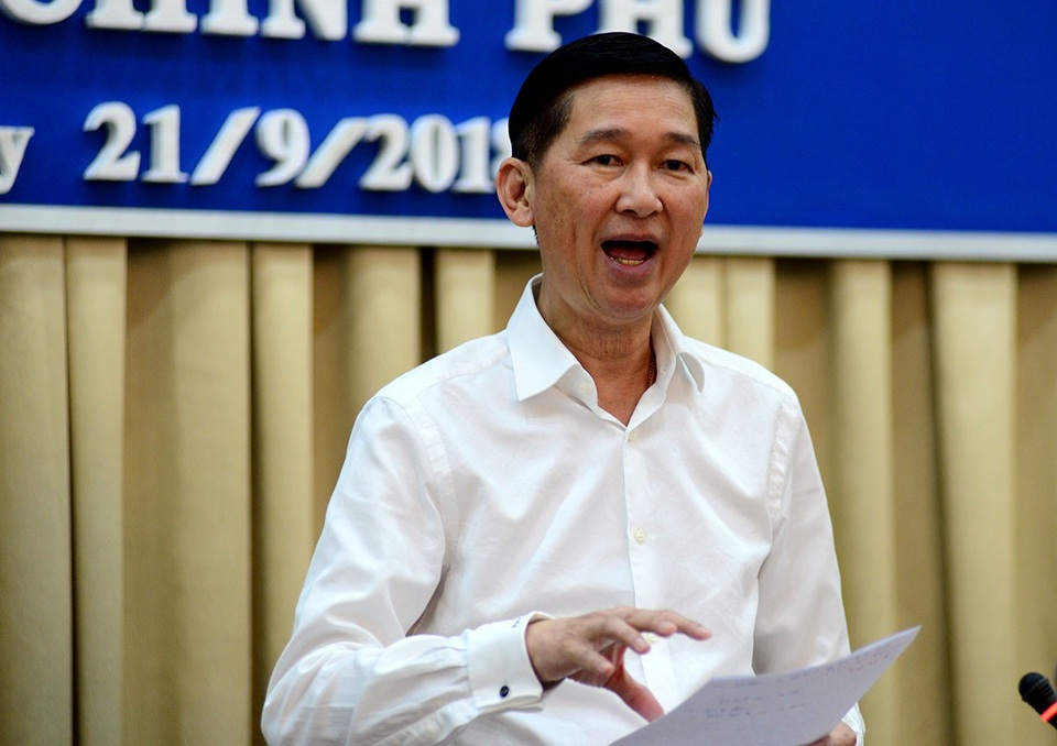 Không thể tùy tiện công khai ai vi phạm ở Thủ Thiêm - 2 Phó Chủ tịch UBND TPHCM Trần Vĩnh Tuyến thông tin về những vấn đề liên quan đến các dự án ở Thủ Thiêm.