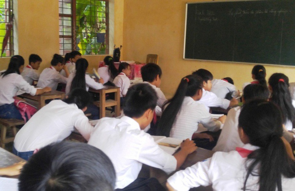 Thanh Hóa: Kiên quyết xử lý giáo viên vi phạm dạy thêm - 1 Tỉnh Thanh Hóa yêu cầu thực hiện quy định dạy thêm học thêm, nghiêm cấm cắt xén chương trình để đưa vào dạy thêm hoặc ép buộc học sinh học thêm dưới bất kỳ hình thức nào