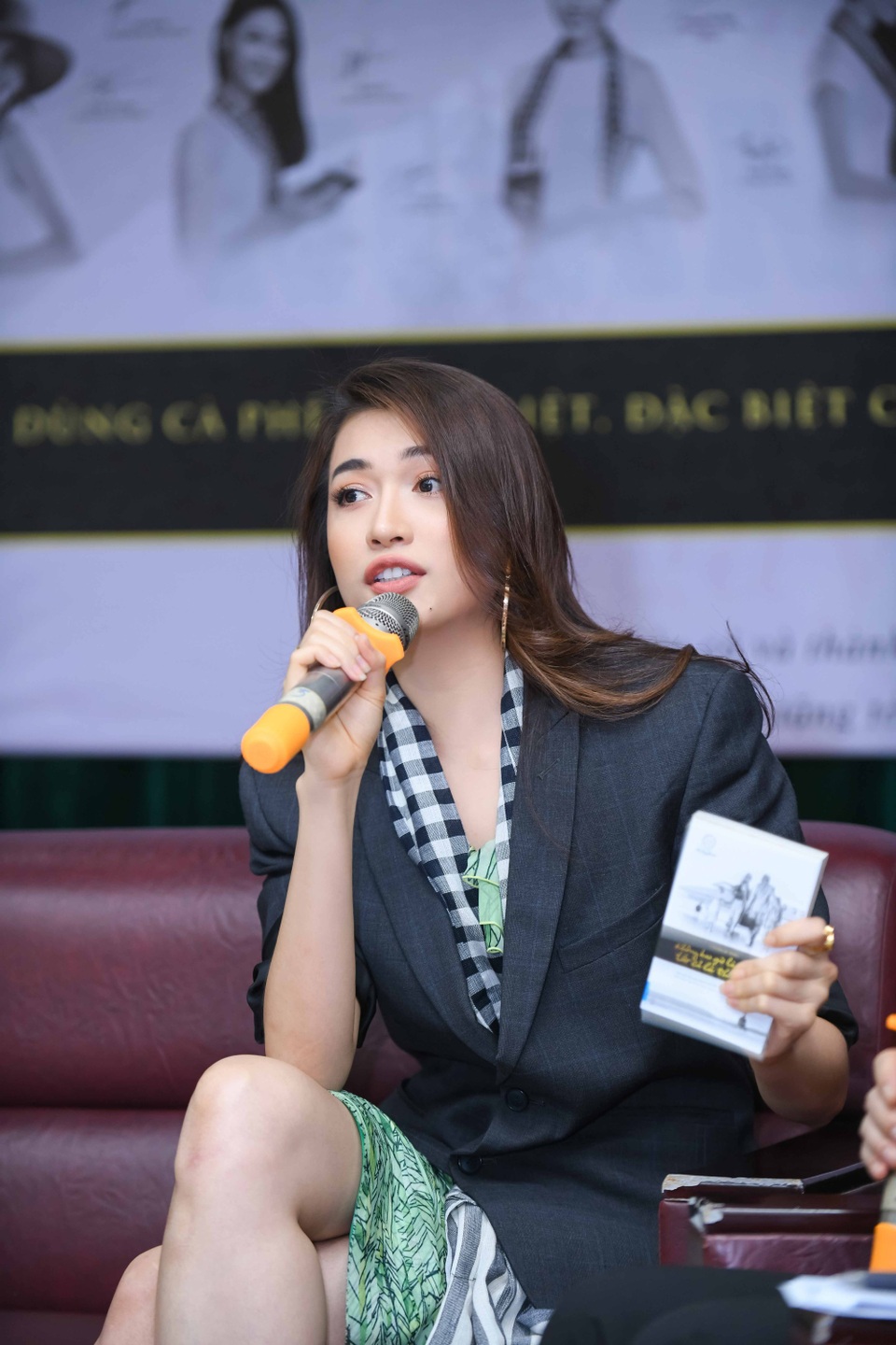 “Ác nữ màn ảnh” Băng Di từng bị bạn bè coi thường vì quá nghèo - 4 Á hậu Lệ Hằng.