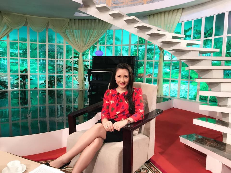 Diễn viên Khánh Huyền: Nếu chồng có bồ tôi sẽ đau khổ và tự dằn vặt mình - 2 Diễn viên Khánh Huyền: Nếu chồng có bồ tôi sẽ đau khổ và tự dằn vặt mình - 2