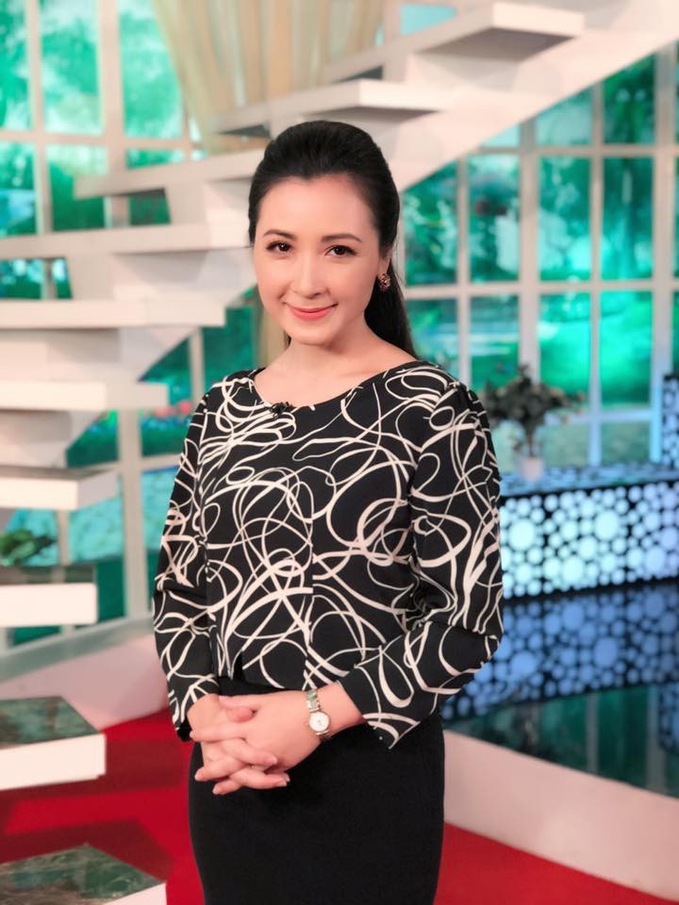 Diễn viên Khánh Huyền: Nếu chồng có bồ tôi sẽ đau khổ và tự dằn vặt mình - 1 Nhan sắc trẻ trung của nữ diễn viên Khánh Huyền khi đã bước vào tuổi 47.