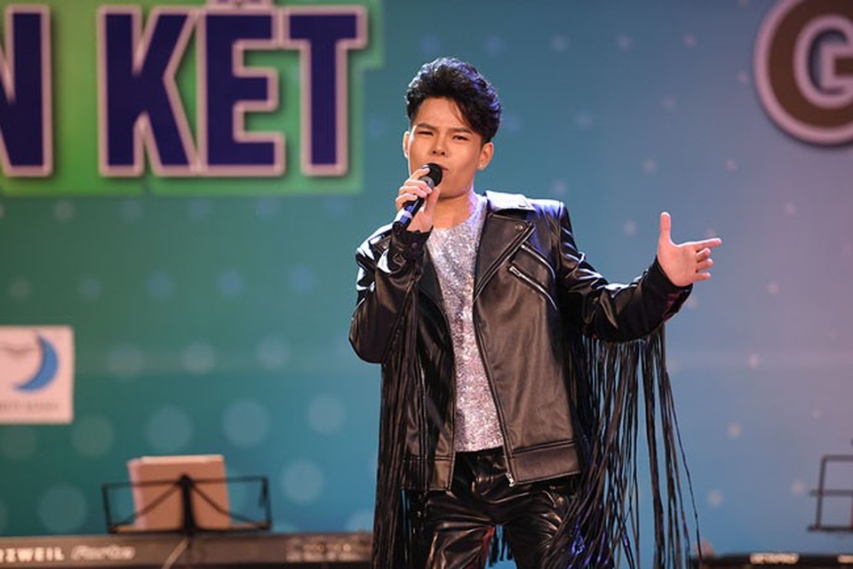 10 thí sinh xuất sắc lọt vào vòng chung kết Giọng hát hay Hà Nội - 4 Kiều Vương Long.