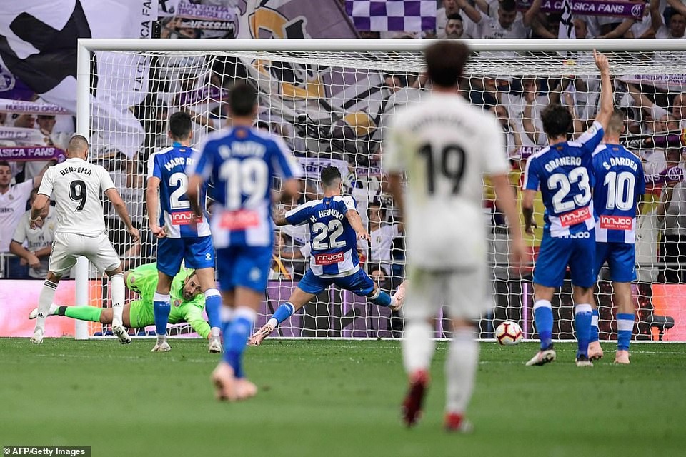 Real Madrid 1-0 Espanyol: Người hùng Asensio - 4
Trận đấu diễn ra đầy căng thẳng và nhiều cơ hội được tạo ra