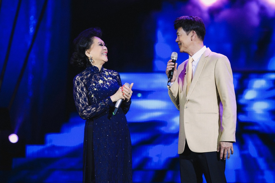 Ở tuổi 70, danh ca Giao Linh vẫn khiến khán giả “mộng mị’” với nhạc tình - 5 Thái Châu - Giao Linh ăn ý với ca khúc nhạc tình.