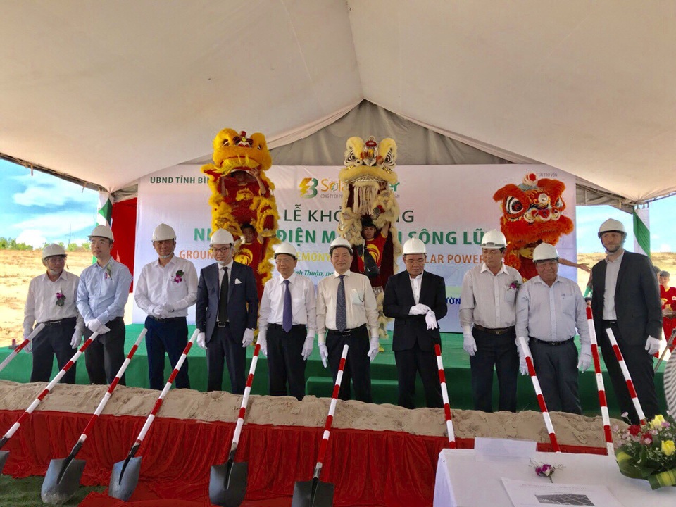 Khởi công dự án điện mặt trời Sông Luỹ gần 1000 tỉ đồng - 1 Khởi công dự án điện mặt trời Sông Luỹ gần 1000 tỉ đồng - 1