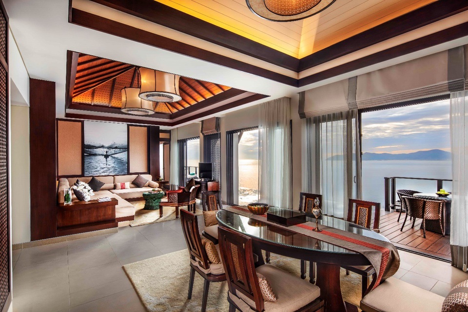 Biệt thự tựa sơn nghinh thuỷ độc đáo của Banyan Tree Residences Lăng Cô - 3 Thiết kế tinh tế bên trong căn biệt thự biển Banyan Tree Residences Lăng Cô với lối kiến trúc mở kết nối với thiên nhiên