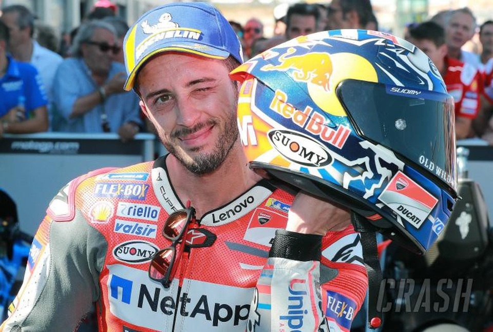Marquez thắng kịch tính trong ngày Lorenzo gặp tai nạn nghiêm trọng - 10 Marquez thắng kịch tính trong ngày Lorenzo gặp tai nạn nghiêm trọng - 10