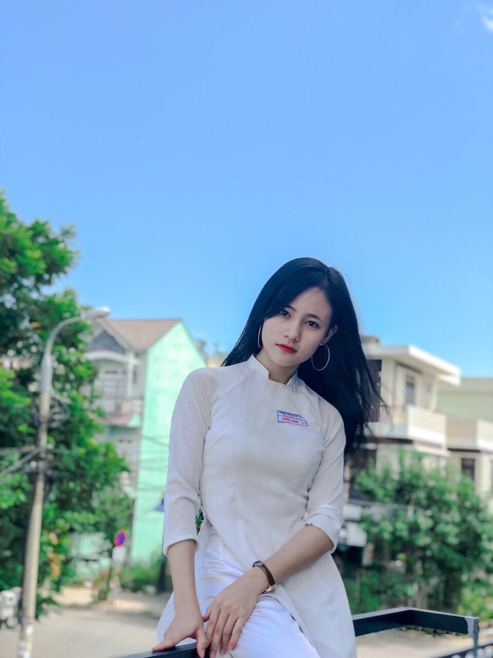 Cười ngất với hậu trường “sống ảo” siêu lầy lội của học sinh Đà Nẵng - 3 Dưới đây là kết quả sản phẩm sống ảo của nhóm
