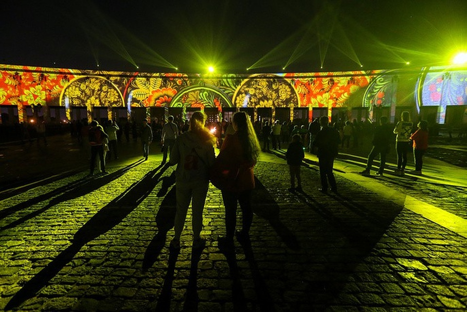 Mãn nhãn lễ hội ánh sáng lớn nhất thế giới tại Nga - 6 Các câu chuyện được kể lại bằng ánh sáng dựa trên các công trình có sẵn.