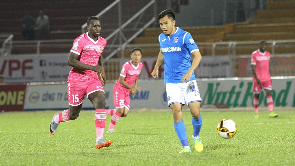 Ba vòng cuối V-League 2018: Cơ hội dự AFF Cup cho những người hùng thầm lặng - 2 Phạm Nguyên Sa (Than Quảng Ninh) có thể là sự bổ sung cần thiết cho vị trí tiền vệ trung tâm của đội tuyển Việt Nam (ảnh: Trọng Vũ)