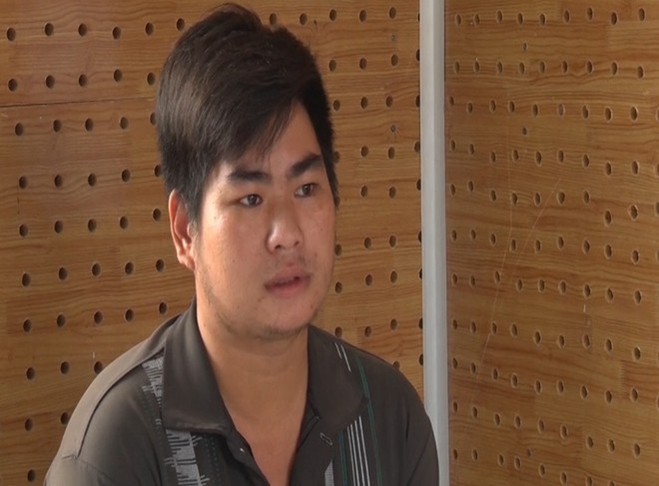 Ăn quả cực đắng… khi hò hẹn “người đẹp” trên Zalo - 2 Đối tượng Hết, đồng bọn chở Quyên tẩu thoát sau khi trộm được tài sản.