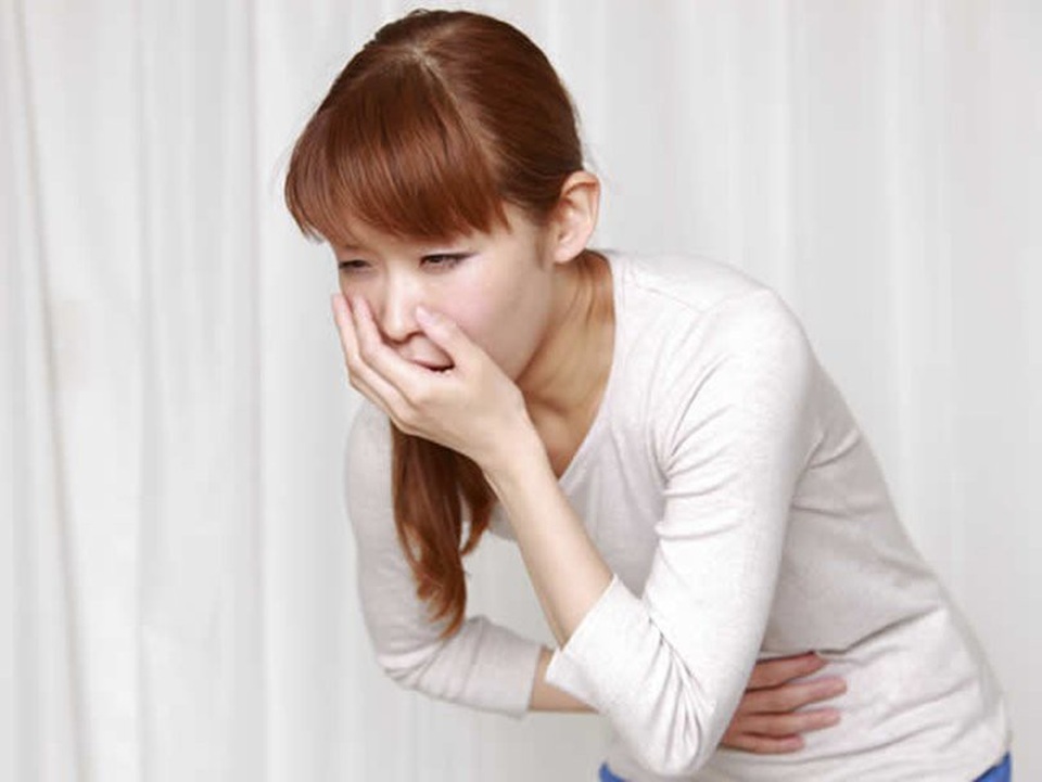 Những hiểu lầm thường gặp về vi khuẩn HP gây bệnh dạ dày - 2 Người nhiễm vi khuẩn HP thường có triệu chứng: đau bụng, buồn nôn, đầy bụng, chán ăn, ợ hơi, hôi miệng,…
