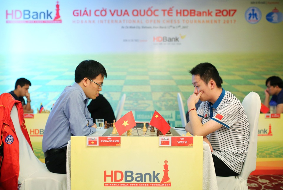 Cờ vua Việt Nam mang đội hình mạnh nhất dự Olympiad cờ vua 2018 - 1 Đội tuyển cờ vua Việt Nam xuất quân với đội hình toàn cao thủ.