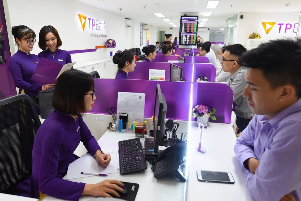 TPBank miễn nhiều loại phí giao dịch ngân hàng điện tử cho doanh nghiệp - 1 TPBank triển khai nhiều hoạt động tri ân khách hàng nhân kỉ niệm 10 năm