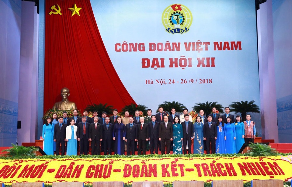 Tổ chức Công đoàn Việt Nam mãi xứng đáng là nền tảng chính trị, nền tảng xã hội của Đảng và Nhà nước ta - 1 Tổ chức Công đoàn Việt Nam mãi xứng đáng là nền tảng chính trị, nền tảng xã hội của Đảng và Nhà nước ta - 1