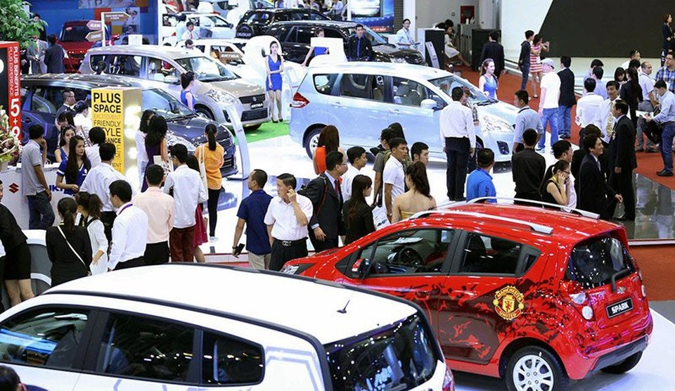 Ôtô khan hiếm bất thường: Đặt tiền trước 4 tháng, Tết không có xe đi - 2
Nhiều yếu tố khiến giá ô tô cuối năm có thể tăng (ảnh minh họa)