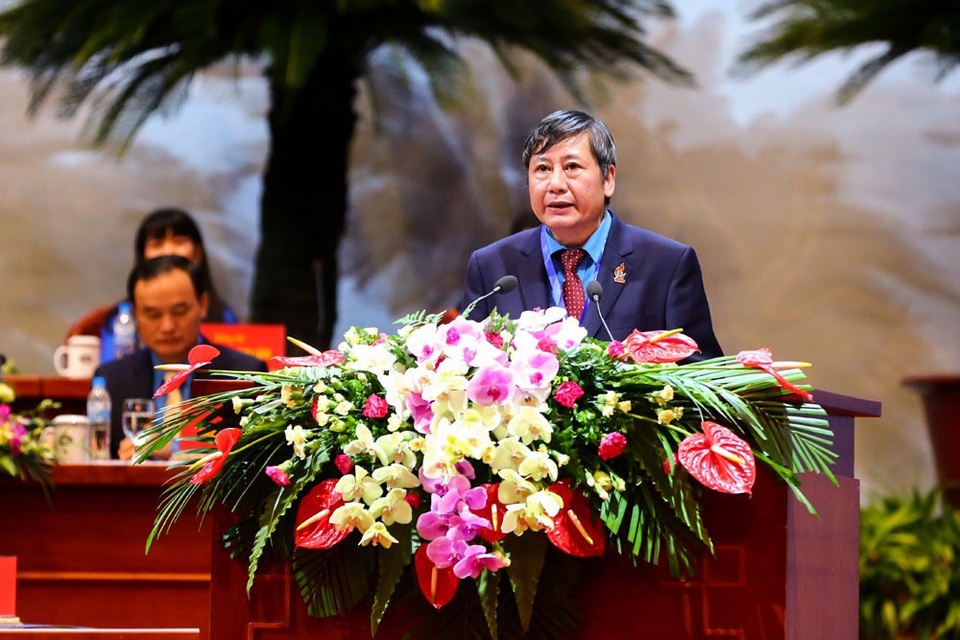 Tổ chức Công đoàn Việt Nam mãi xứng đáng là nền tảng chính trị, nền tảng xã hội của Đảng và Nhà nước ta - 11 Tổ chức Công đoàn Việt Nam mãi xứng đáng là nền tảng chính trị, nền tảng xã hội của Đảng và Nhà nước ta - 11