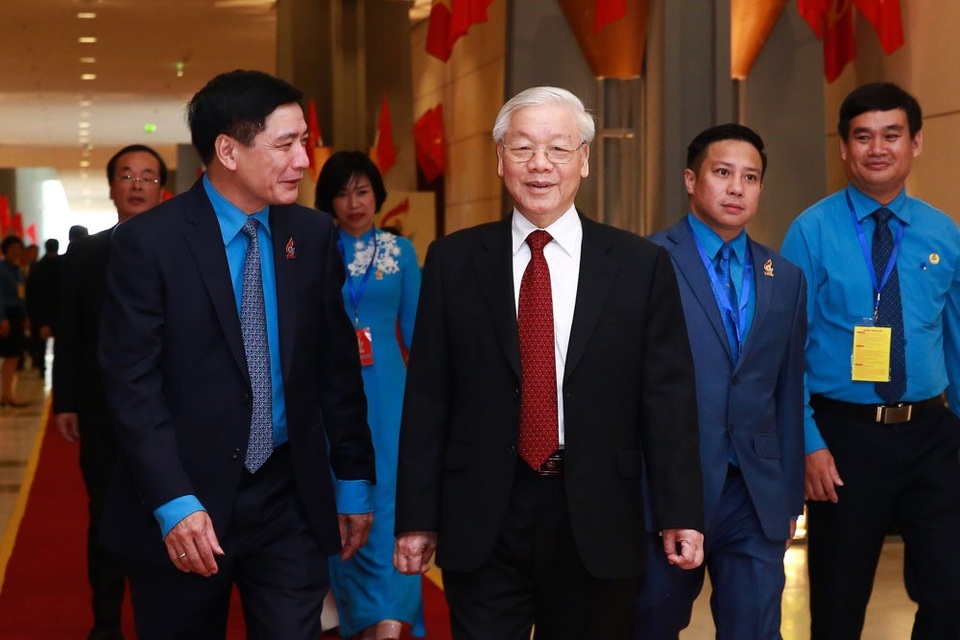 Tổ chức Công đoàn Việt Nam mãi xứng đáng là nền tảng chính trị, nền tảng xã hội của Đảng và Nhà nước ta - 12 Tổ chức Công đoàn Việt Nam mãi xứng đáng là nền tảng chính trị, nền tảng xã hội của Đảng và Nhà nước ta - 12