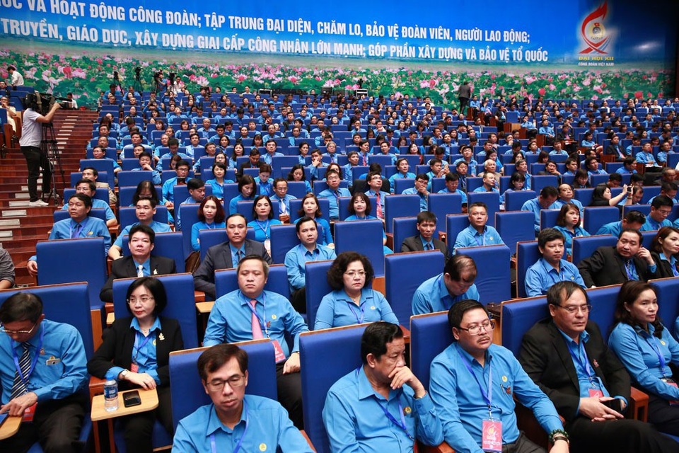 Tổ chức Công đoàn Việt Nam mãi xứng đáng là nền tảng chính trị, nền tảng xã hội của Đảng và Nhà nước ta - 9 Tổ chức Công đoàn Việt Nam mãi xứng đáng là nền tảng chính trị, nền tảng xã hội của Đảng và Nhà nước ta - 9