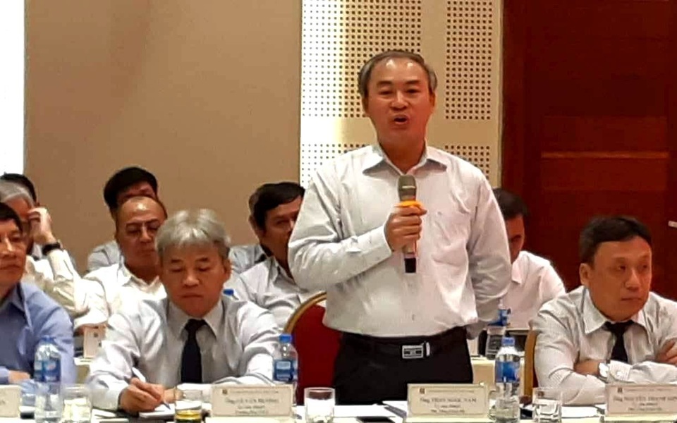 Sếp Petrolimex: Xin mở đường vào cây xăng phải mất nửa năm - 1
Ông Trần Ngọc Năm, Phó tổng giám đốc Petrolimex: Xin mở đường vào cây xăng phải mất nửa năm