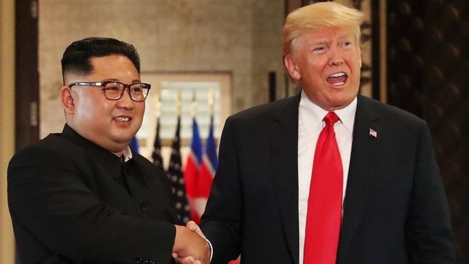 Ông Trump khen ông Kim Jong-un “tuyệt vời” - 1
Tổng thống Mỹ Donald Trump và nhà lãnh đạo Triều Tiên Kim Jong-un (Ảnh: Reuters)