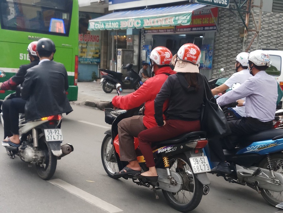 Chưa được cấp phép, “tân binh” xe công nghệ vẫn rầm rộ quảng bá dịch vụ? - 1 Dịch vụ đặt xe Go-Viet đưa ra nhiều chương trình khuyến mãi gây sốc để cạnh tranh