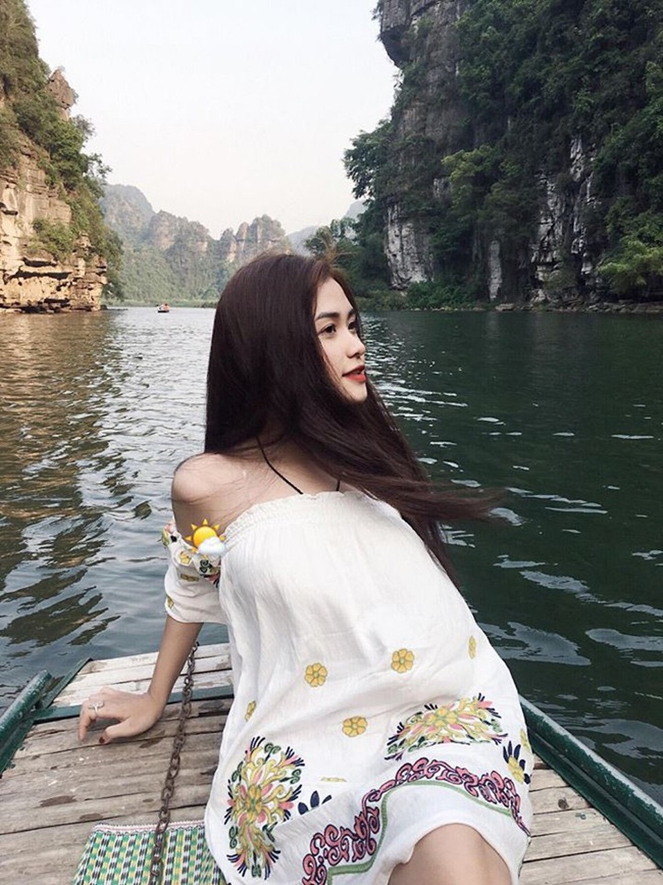 Nữ sinh Sài thành "dậy thì thành công" khiến dân mạng xuýt xoa - 10
Sau nửa năm, cô giảm 13kg xuống còn 45kg nhưng cơ thể lại thiếu sức sống.