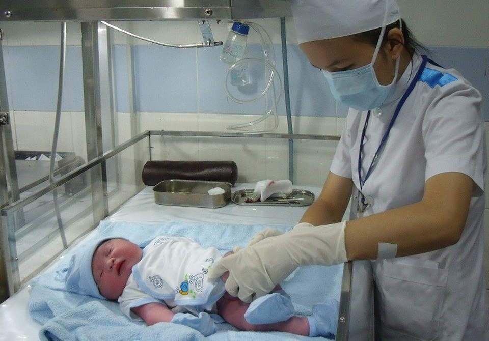 “Lười” sinh con, phụ nữ đua nhau… triệt sản - 1 Mức sinh không đủ thay thế khiến tốc độ già hóa dân số tại TPHCM tăng nhanh