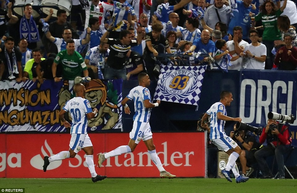 Leganes 2-1 Barcelona: Cú ngược dòng ngoạn mục - 13
Leganes đã có màn lội dòng ngoạn mục trước đội đầu bảng Barcelona
