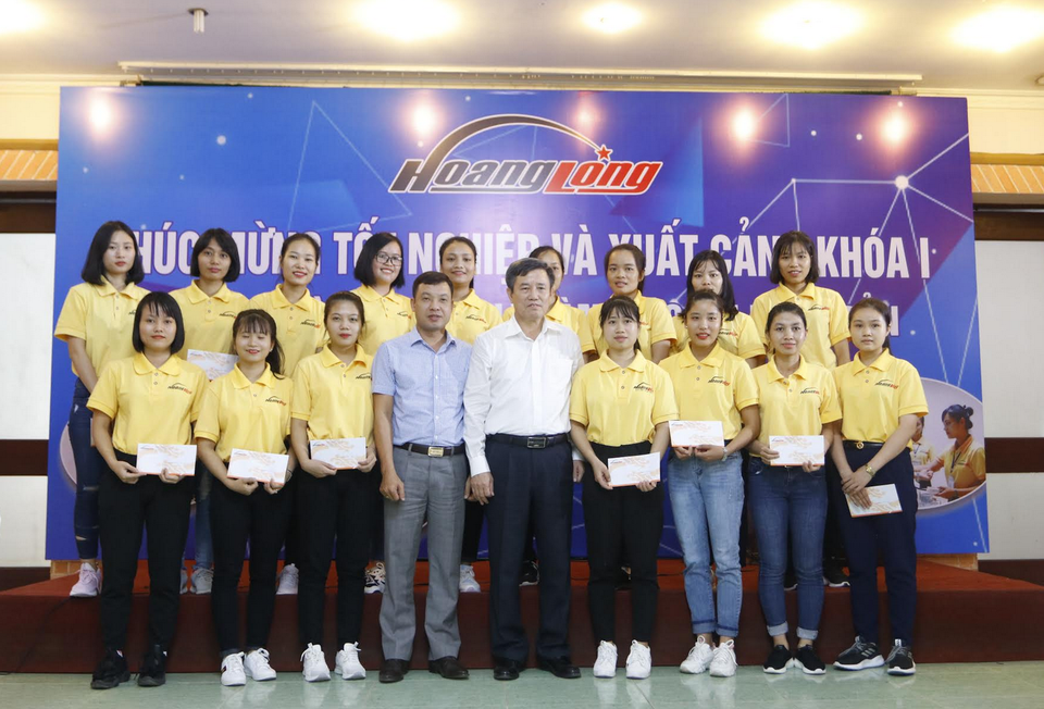Đưa 23 thực tập sinh hộ lý sang Nhật Bản làm việc - 1
23 thực tập sinh hộ lý Việt Nam đầu tiên sang Nhật Bản làm việc