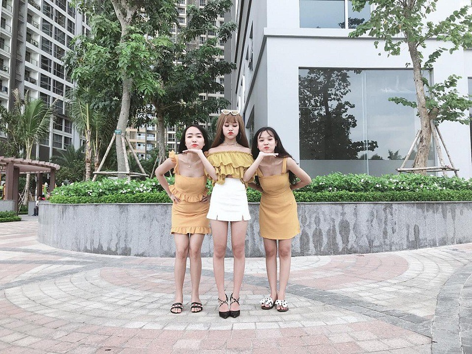 2 cô em xinh xắn bất ngờ được chú ý khi cùng chị tham gia show hẹn hò - 4 2 cô em xinh xắn bất ngờ được chú ý khi cùng chị tham gia show hẹn hò - 4
