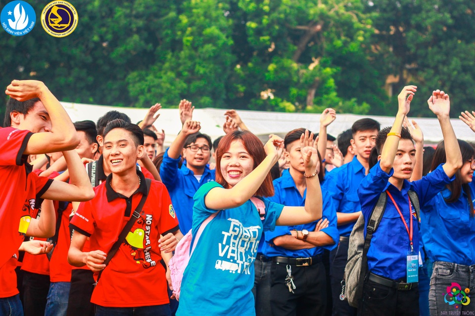 Ngày hội Tân sinh viên hoành tráng tại Hà Nội - Sài Gòn - Đà Nẵng - 2 Ngày hội Tân sinh viên hoành tráng tại Hà Nội - Sài Gòn - Đà Nẵng - 2