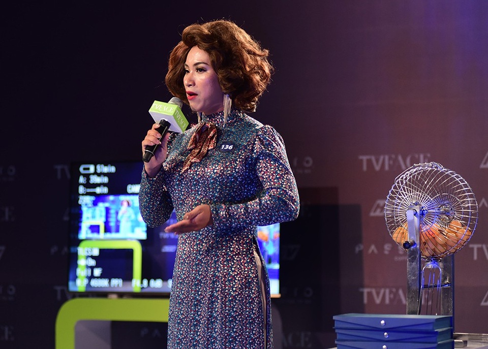 “Bội thực” show thực tế tìm kiếm tài năng: "Lượng" thừa nhưng thiếu "chất" - 4 Thí sinh Lâm Lộ Lộ - người hát lô tô
