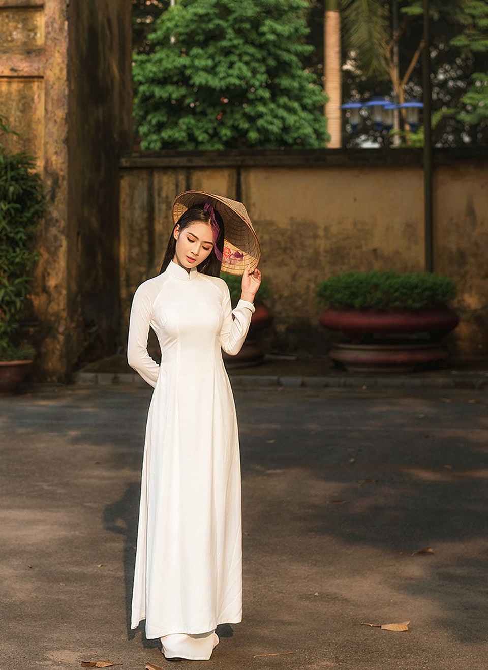 Cô gái xinh đẹp, đa tài đến từ mảnh đất Hải Phòng - 2
Nhiều người nói ngoại hình của Phương Anh có phần giống với hoa hậu Ngọc Hân và động viên cô tham gia các cuộc thi sắc đẹp. Nhưng cô gái xinh đẹp này muốn theo đuổi công việc tiếp viên hàng không để được đi đây đi đó.