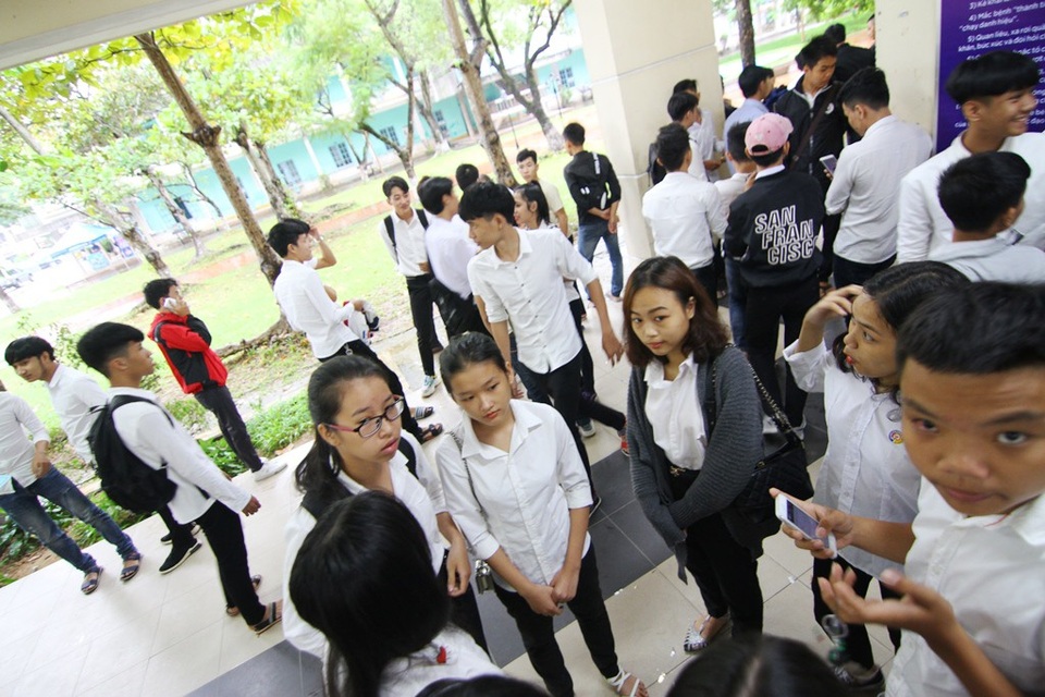 Cho tân sinh viên đi tham quan nhà xưởng, doanh nghiệp để tiếp cận nghề sớm - 8 Cho tân sinh viên đi tham quan nhà xưởng, doanh nghiệp để tiếp cận nghề sớm - 8