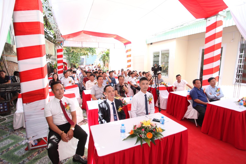 Hải Phòng: Loạt trung tâm nội thất, vật liệu xây dựng ra đời sau “bão” BĐS - 5 Hải Phòng: Loạt trung tâm nội thất, vật liệu xây dựng ra đời sau “bão” BĐS - 5