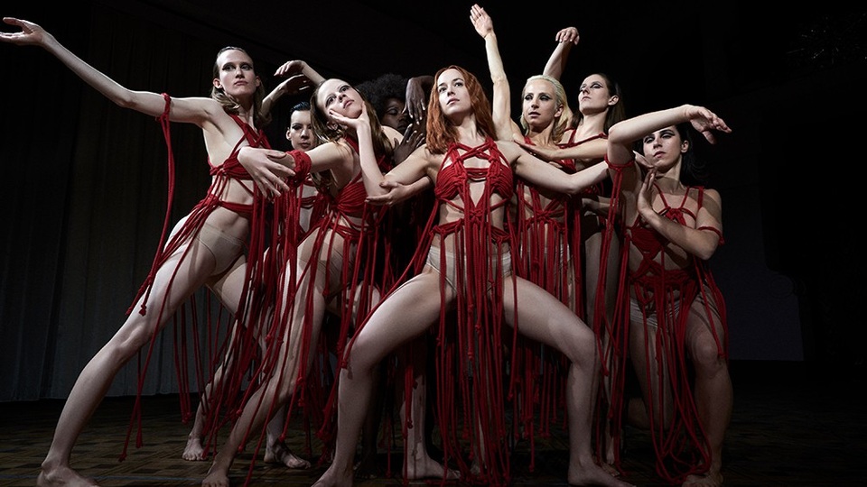 Cảnh trong “Suspiria” (2018)