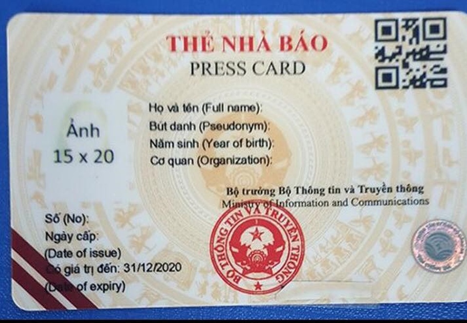 “Thẻ nhà báo” được bán với giá vỉa hè! - 3 “Thẻ nhà báo” được bán với giá vỉa hè! - 3
