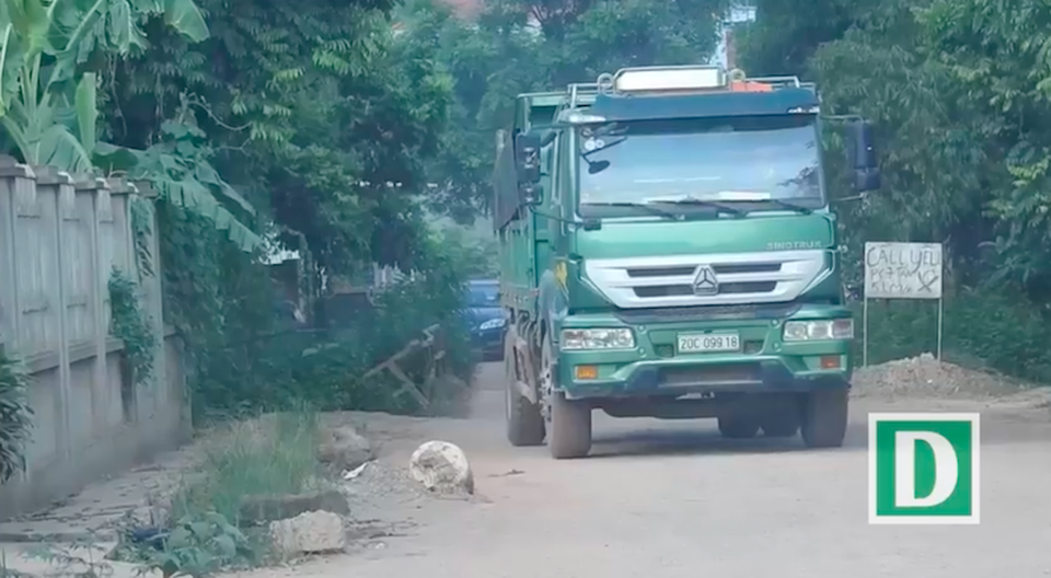 Mục sở thị tình trạng đánh cắp tài nguyên quốc gia giữa ban ngày tại Bắc Giang! - Ảnh 5. Mục sở thị tình trạng đánh cắp tài nguyên quốc gia giữa ban ngày tại Bắc Giang! - Ảnh 5.