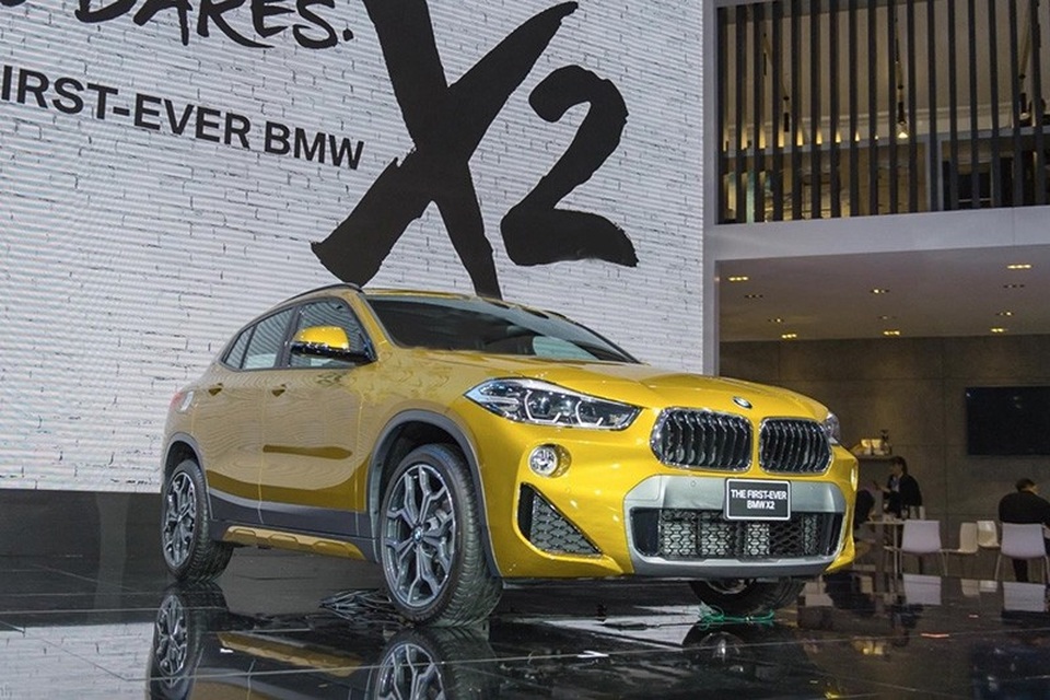 Thêm nhiều mẫu xe về Việt Nam, cuộc cạnh tranh thêm quyết liệt - 5 BMW X2 mới được trang bị động cơ xăng TwinPower Turbo 2.0, đi kèm hộp số tự động ly hợp kép 7 cấp cho công suất 192 mã lực và momen xoắn cực đại 280Nm.