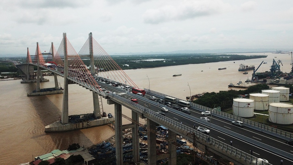 
Cầu Bạch Đằng - cầu dây văng lớn nhất Việt Nam đã thông xe ngày 1/9
