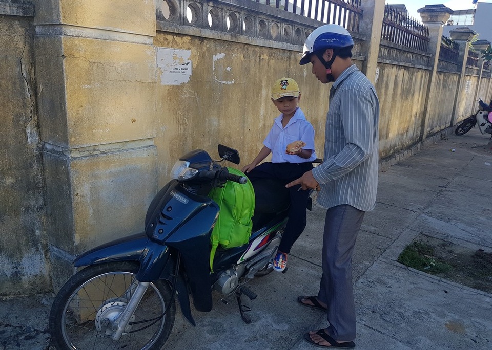 Khánh Hòa: Học sinh ở huyện đảo Trường Sa khai giảng cùng với đất liền - 2 Khánh Hòa: Học sinh ở huyện đảo Trường Sa khai giảng cùng với đất liền - 2