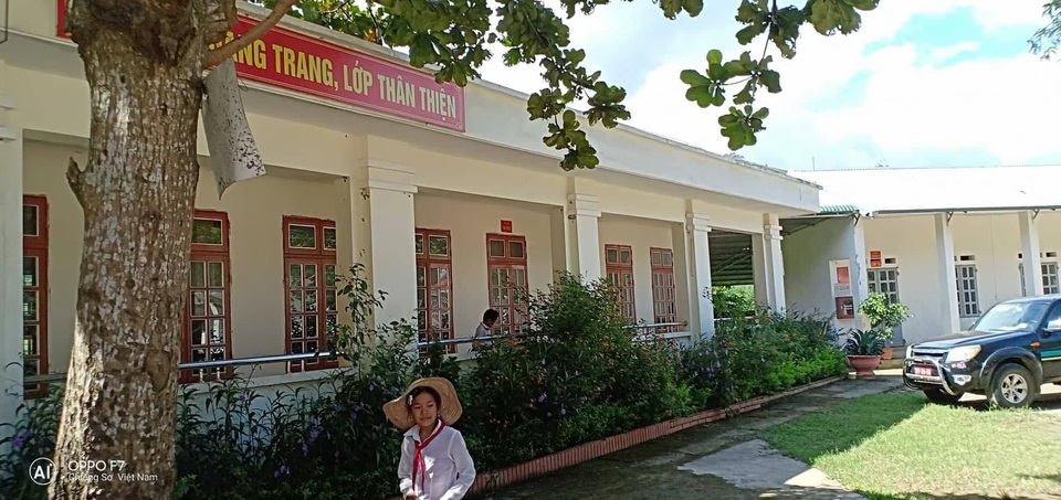 Náo nức ngày khai giảng ở những công trình phòng học mang tên Dân trí - 28 Náo nức ngày khai giảng ở những công trình phòng học mang tên Dân trí - 28