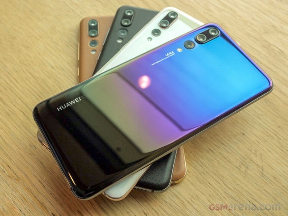 2 trào lưu mới trên điện thoại Android hứa hẹn đánh bại sự thống trị của iPhone - 1 Smartphone Android ngày nay hoàn toàn không thua kém so với iPhone, thậm chí có phần vượt trội hơn về thiết kế và các tính năng độc đáo đi kèm.
