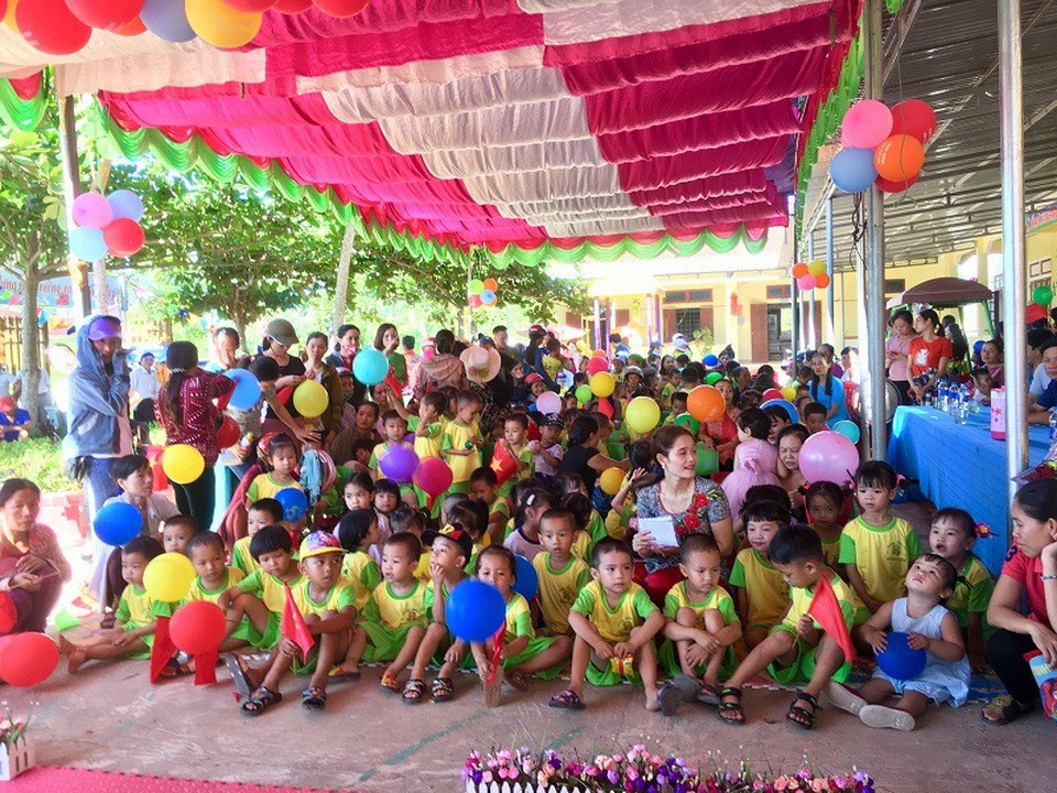 Náo nức ngày khai giảng ở những công trình phòng học mang tên Dân trí - 16 Trong năm học mới 2018 - 2019, Trường Mầm non Quảng Tiến có tất cả 255 cháu, trong đó có 84 em mới vào trường.